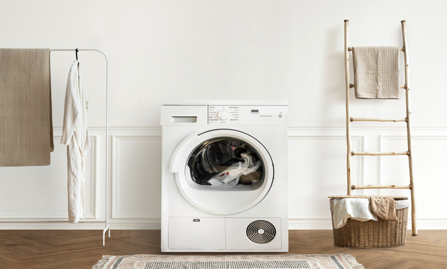 laundry room room with laundry machine